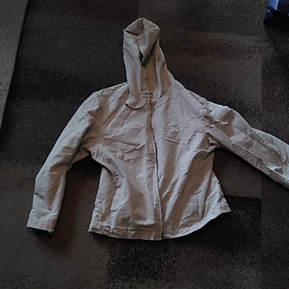 White hoodie jacket